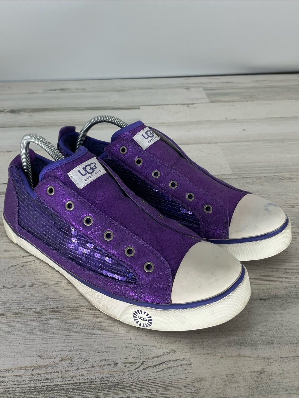 UGG Australia Low Top Women's Sneakers Laela Shoe Purple Sequin Slip-On Size 11